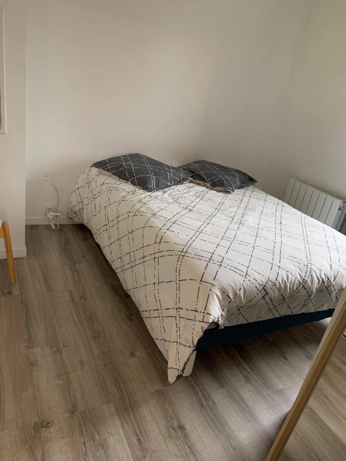 Appartement Contemporain Renove A Neuf Avec Cuisine Equipe - Val De Reuil Val-de-Reuil Eksteriør bilde